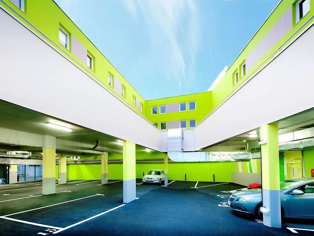 Ibis Styles Brest Centre Port Hotel