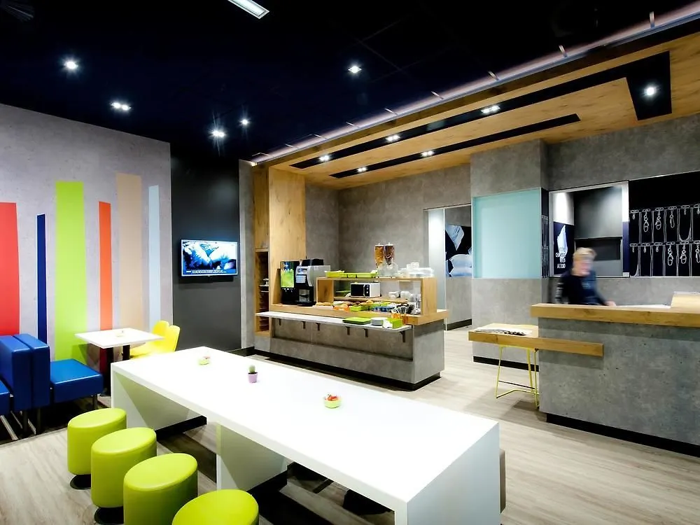 ***  Ibis Styles Brest Centre Port Otel Fransa